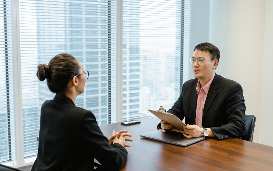 Common Mistakes That Skew HR Reporting Data